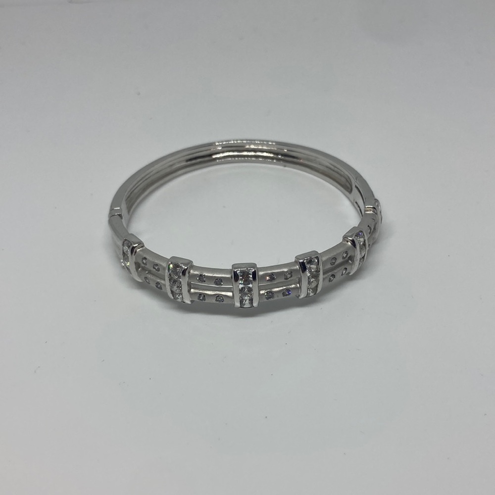Bracelet with CZ accents for small wrist